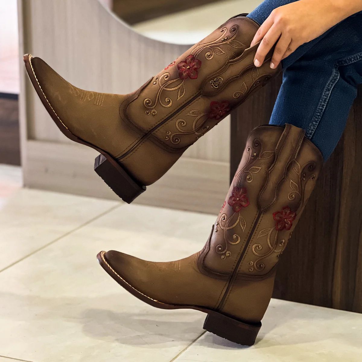 Bota Mujer Modelo Adorada Tang